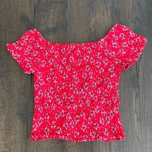 Cute summer time off the shoulder top! The original tag was cut off for comfort!